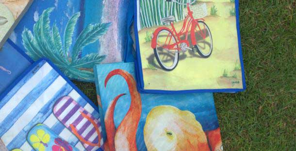 Attention Retailers: You’re Green is Showing (and That’s a Good Thing!) 3 reusable_bags_on_grass